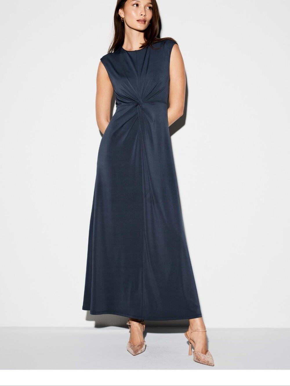 Old Navy Twist-Knot Maxi Dress in Navy Blue